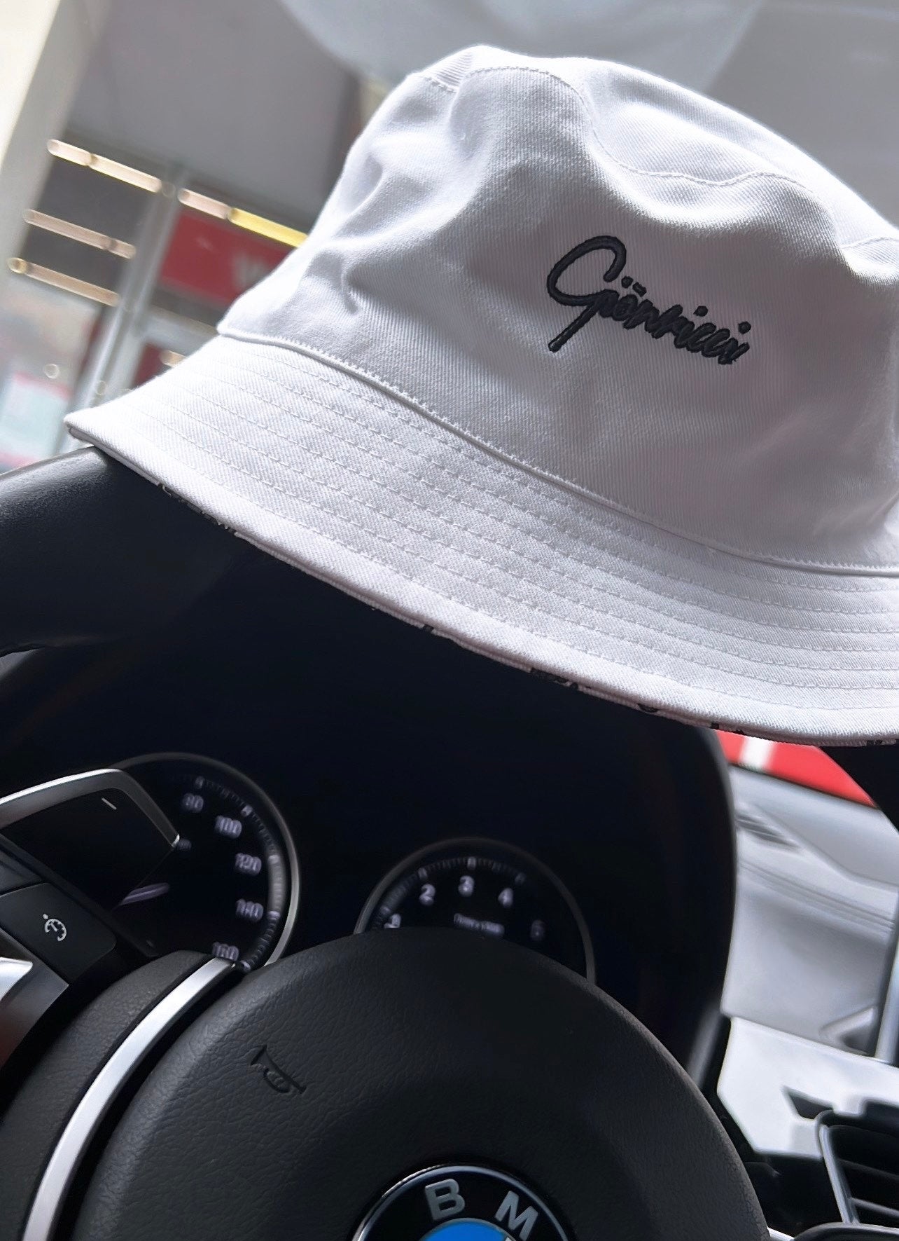 Signature Bucket (Reversible)